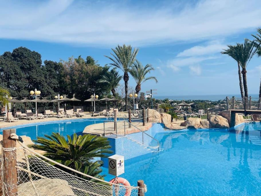 Imperial Park - Bungalow Mit Panoramablick Und Schoener Terrasse Калпе Екстериор снимка