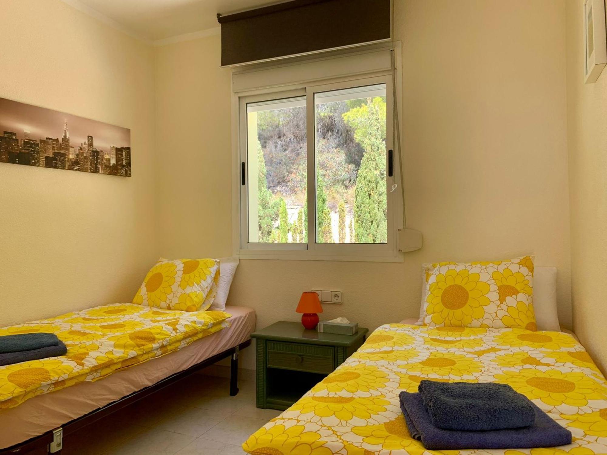 Imperial Park - Bungalow Mit Panoramablick Und Schoener Terrasse Калпе Екстериор снимка